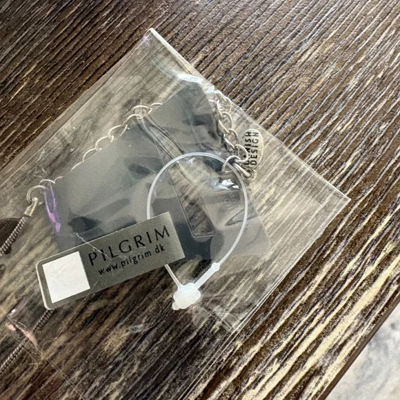 NWT Pilgrim Danish Design Enamel Necklace Silver Tone & Gold  Circle Pendant - Picture 12 of 13